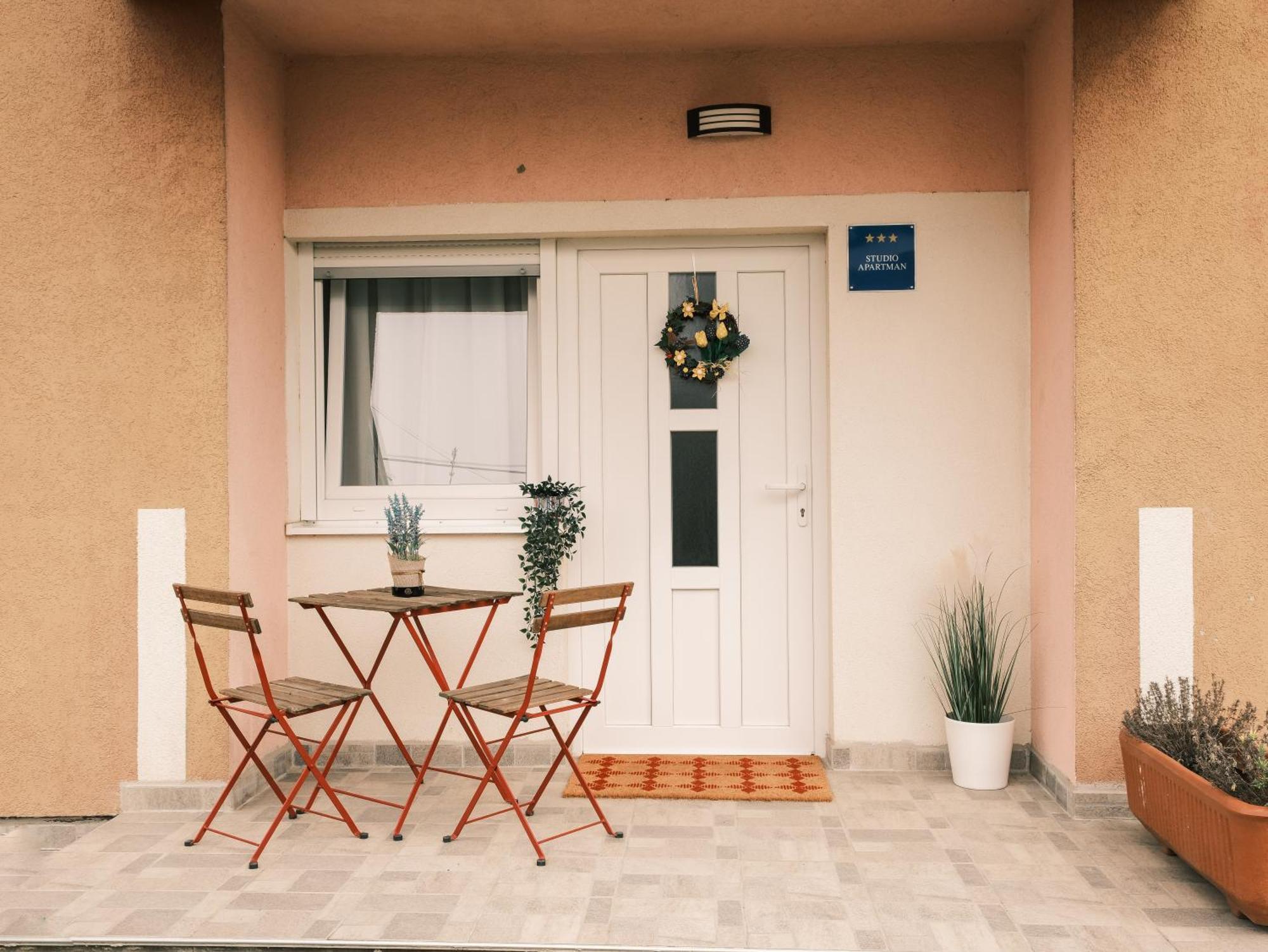 Apartmani Venium Križevci Esterno foto